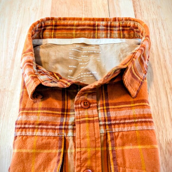REI Men's Button-Down Long-Sleeve Flannel Shirt (Orange) - Picture 3 of 3
